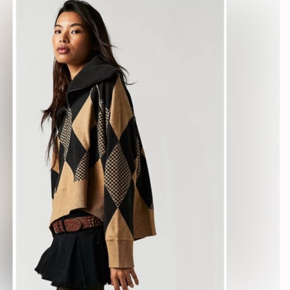 FREE PEOPLE LUCY SWEATER SMALL - Picture 8 of 10